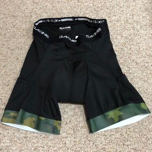 NWT Dakine Men’s Compression Liner Biker Shorts